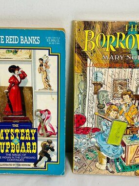 (2) VNTG Children's Books:Mystery of the Cupboard (Banks) The Borrowers (Norton)